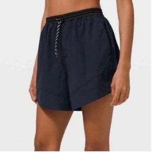 LULULEMON athletic Evergreen running women's shorts size 6